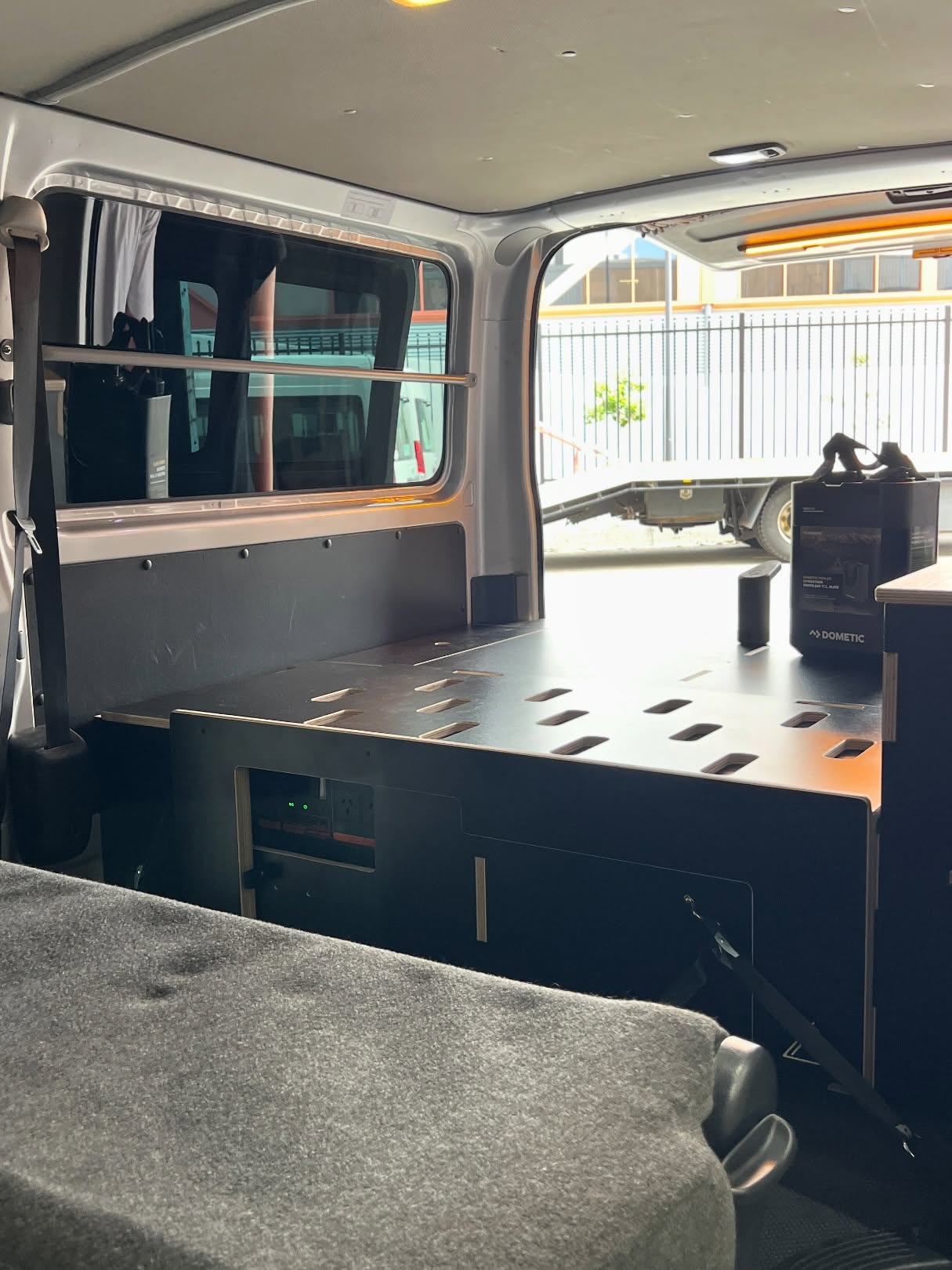 Meet our exclusive design for Toyota H200
Vanbox with 30L fridge Cavity
330 height for a comfy dinning area
Slim Side Cabinet
Battery box
Mood lights amber
#katahiace #toyotahiace #camperhiace #toyotacamper