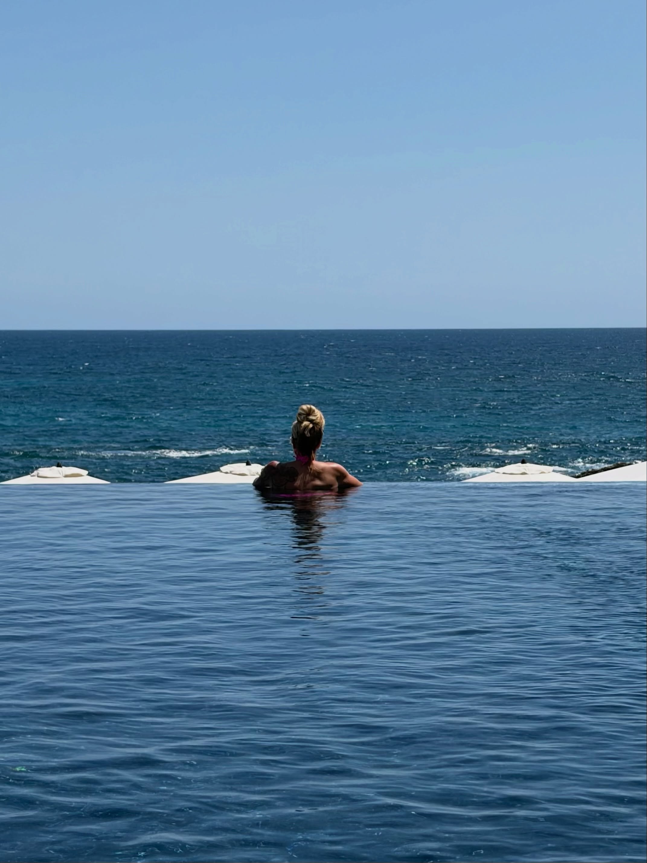 🏝️☀️🌊🐟🍹🌅